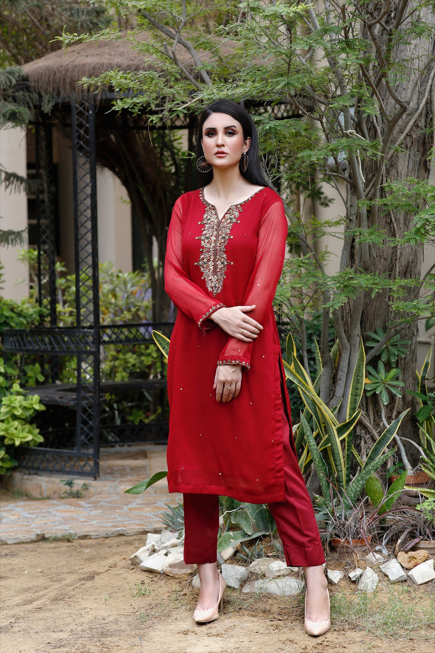Elegant Maroon 2-Piece Chiffon Partywear