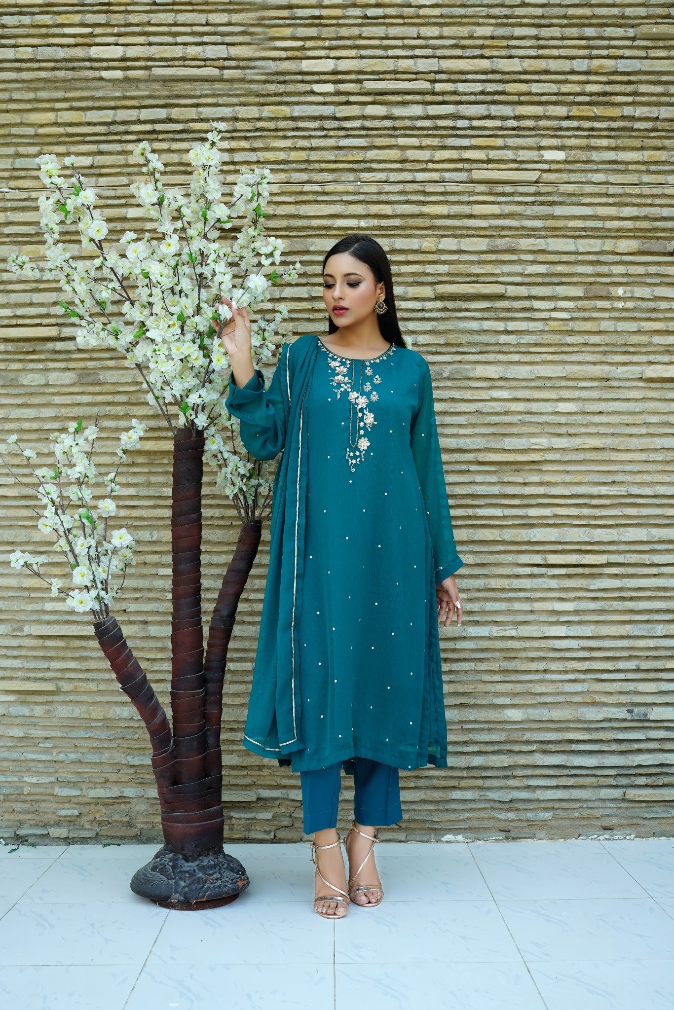 Tinseltown - Green Chiffon Handwork Embellished 03 PC Suit - CE20241016
