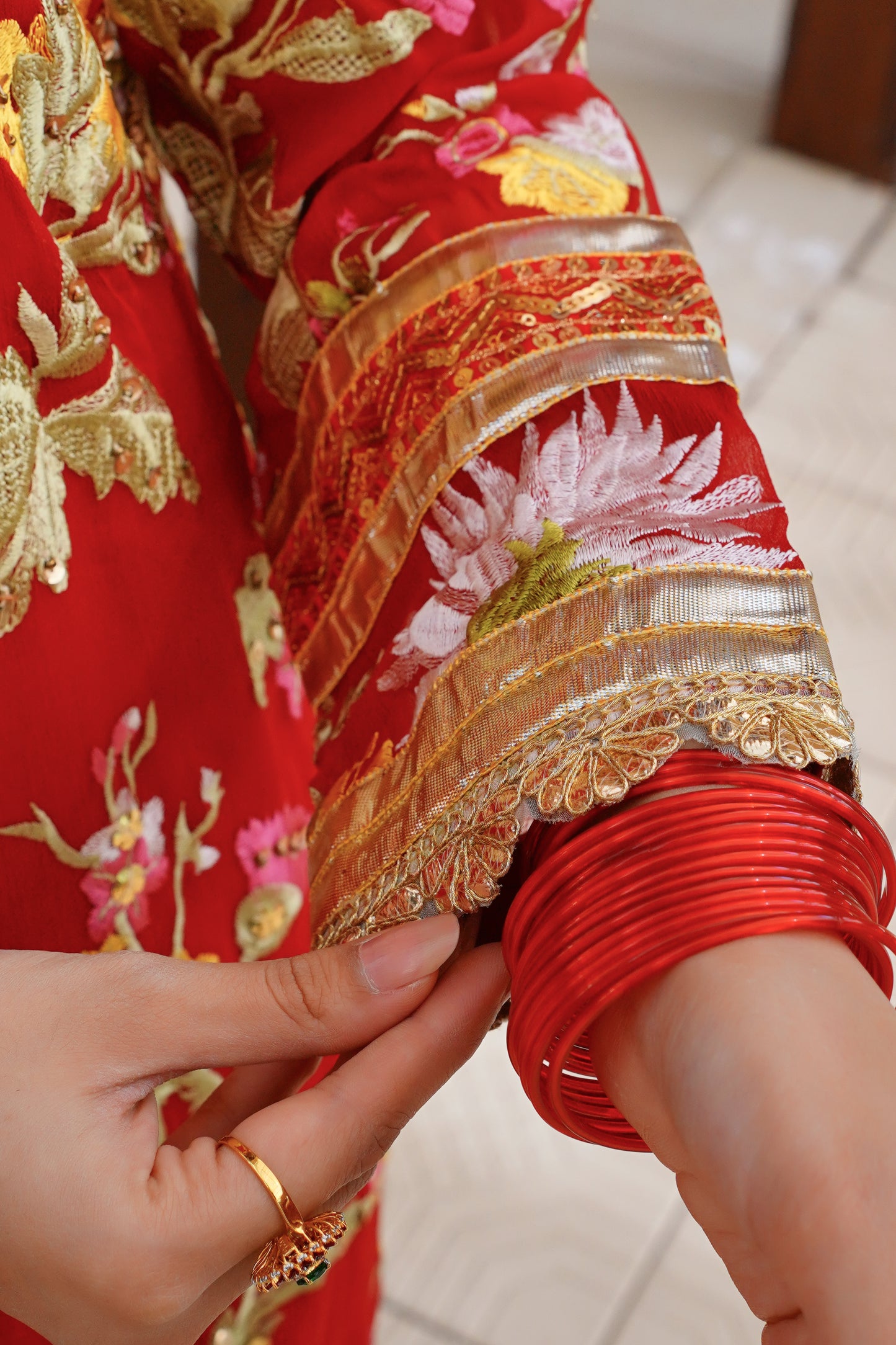 Floral Cascade (Red)